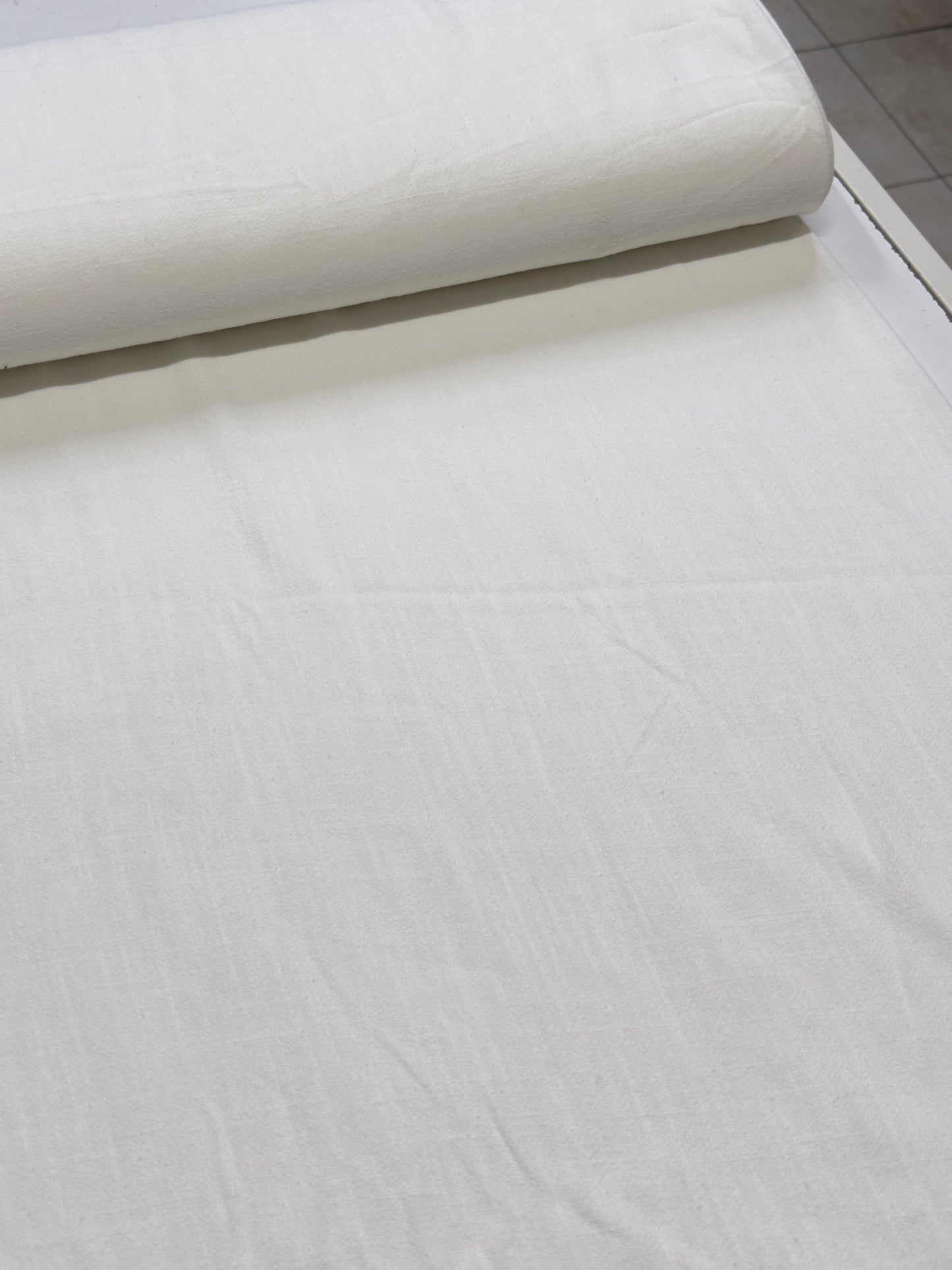Lan Viskoza – Letnji Materijal Prirodan, Proziran, Premium Kvalitet