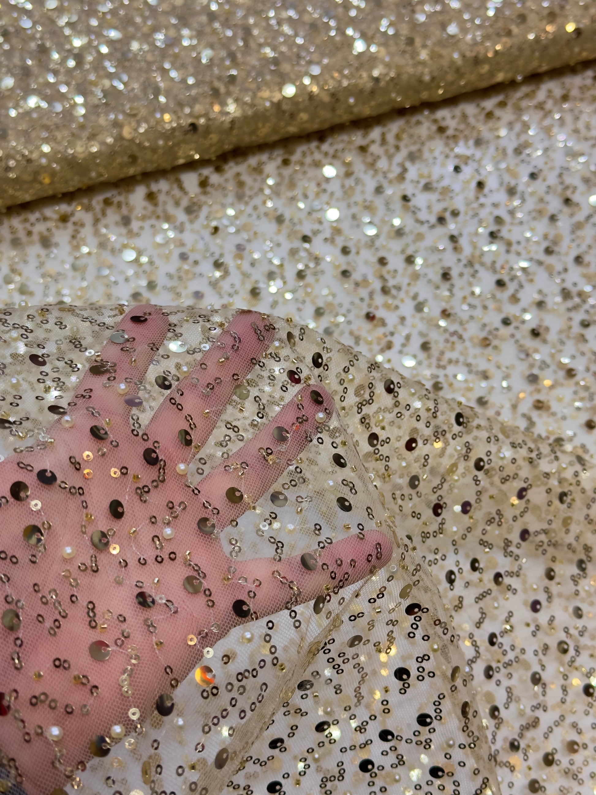 Sljokice Salute K Elegantne Haljine Materijali za Haljine Haljine za Maturu Svetlucave Haljine