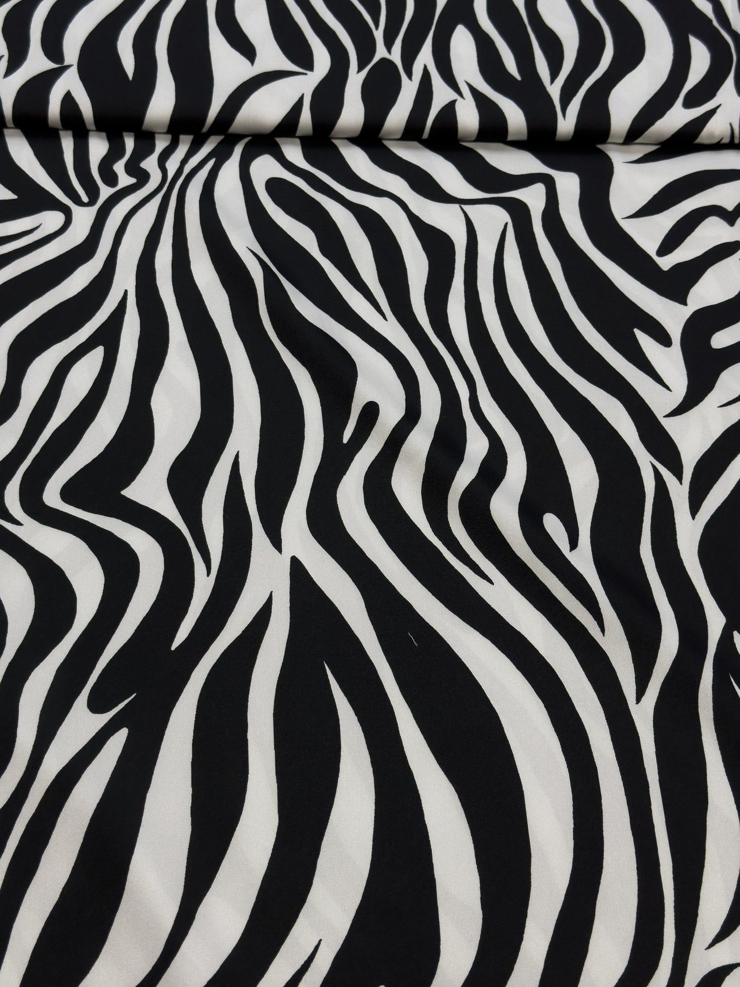 moderne haljine Armani print DjinaTeks